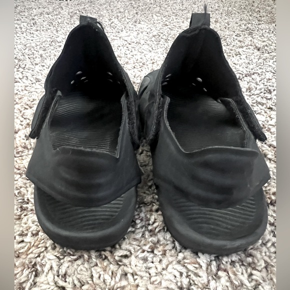 Nike Sunray Sandals - black - kids toddlers size 12C - Picture 4 of 6